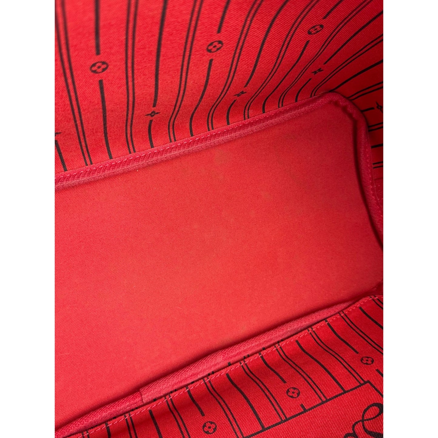 
                  
                    Louis Vuitton Neverfull MM Damier Ebene Canvas Tote Bag
                  
                