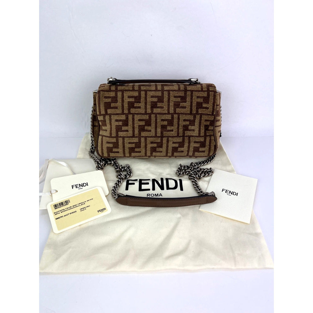 
                  
                    Fendi Chenille Vitello Seta FF midi Chain Baguette Sand Shoulder Bag
                  
                