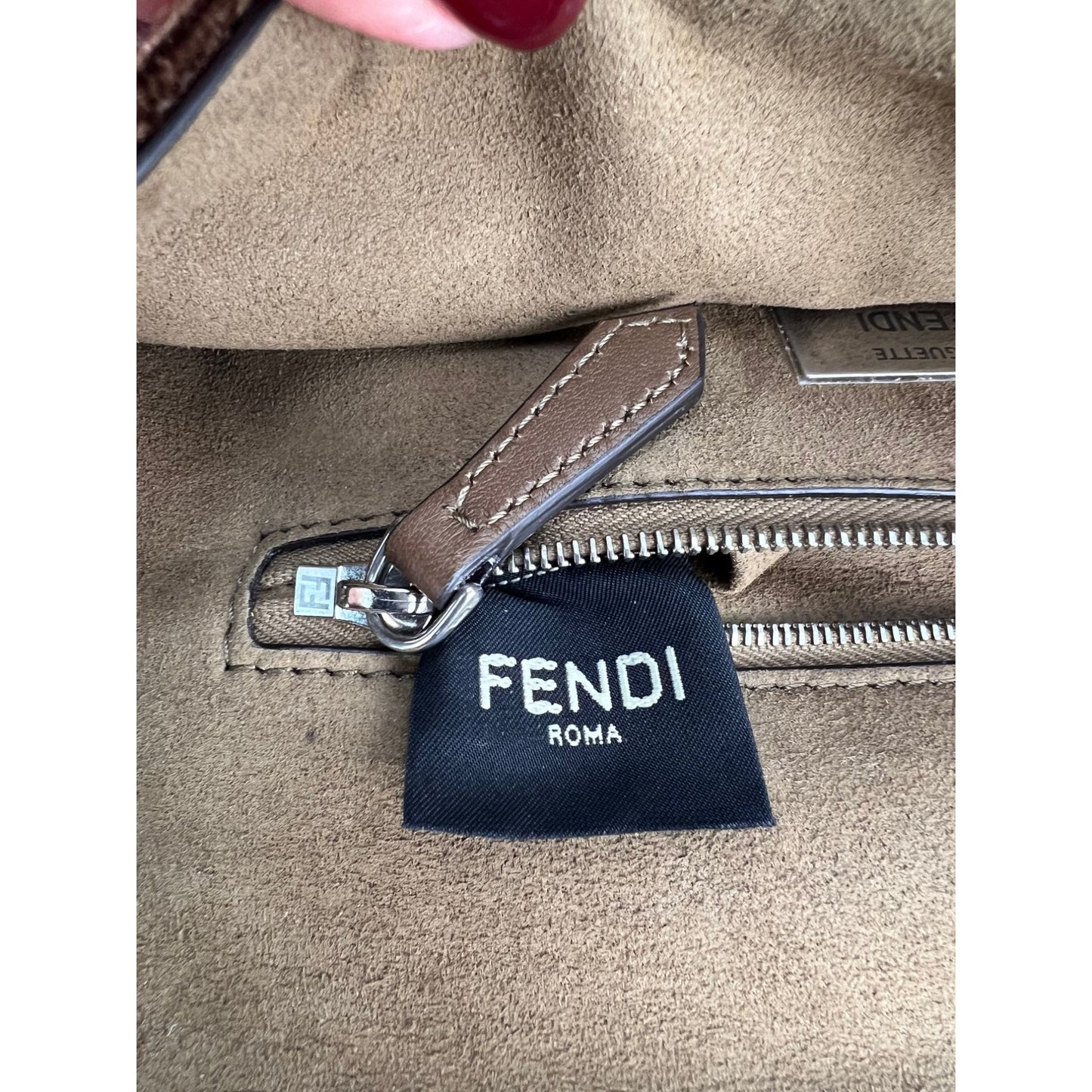 
                  
                    Fendi Chenille Vitello Seta FF midi Chain Baguette Sand Shoulder Bag
                  
                