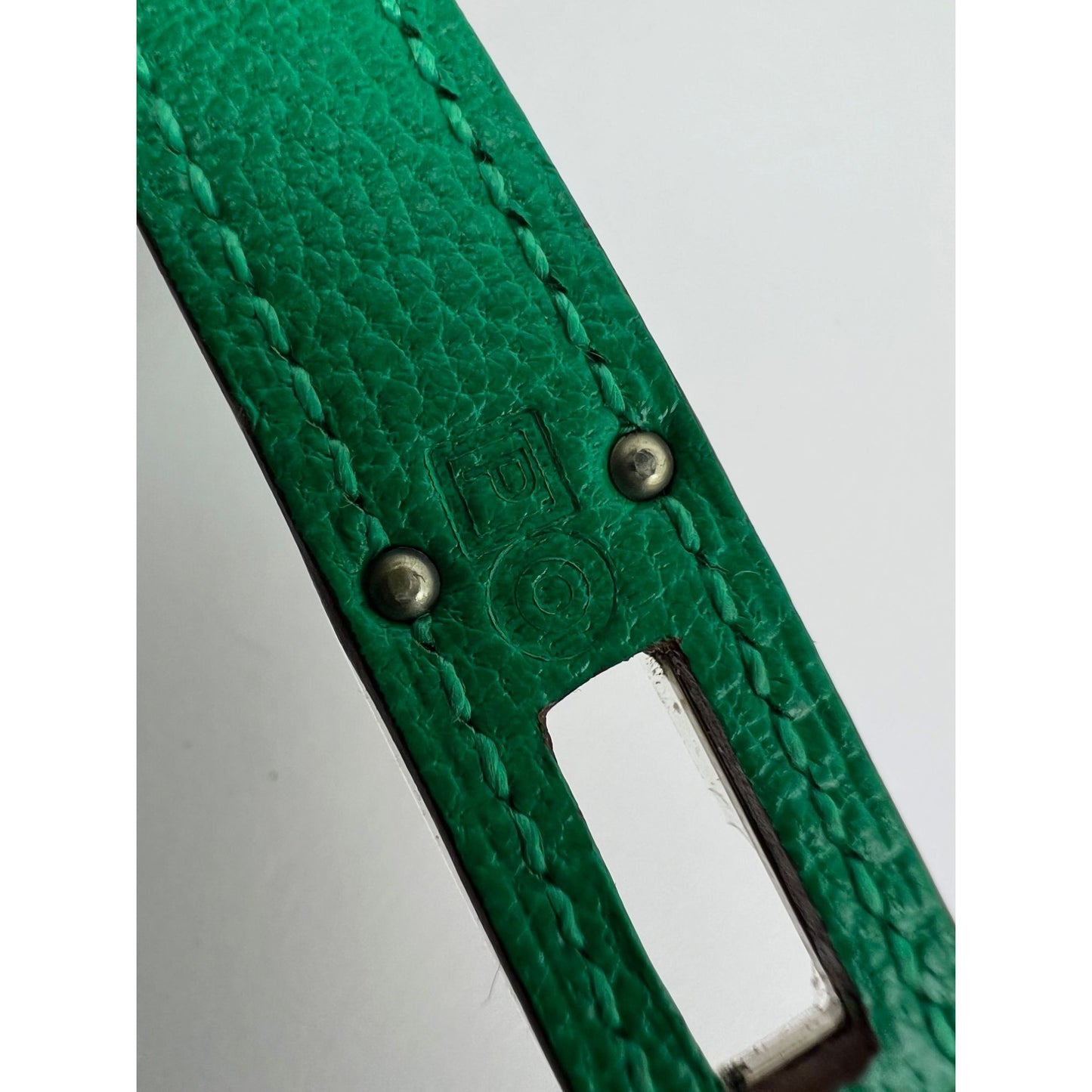 
                  
                    Hermes Chevre Mysore Kelly Longue Green Menthe Leather Wallet
                  
                