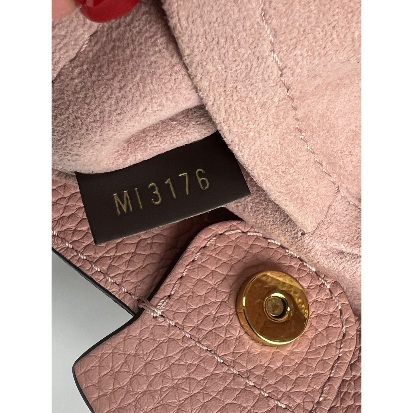 
                  
                    Louis Vuitton Cuir Taurillon Brittany Magnolia Damier Ebene Shoulder Hand Bag
                  
                