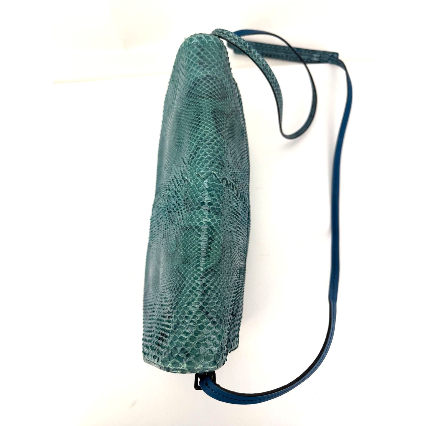 
                  
                    Bottega Veneta Python Embossed Blue Leather Shoulder Bag  EBAY LIVE
                  
                