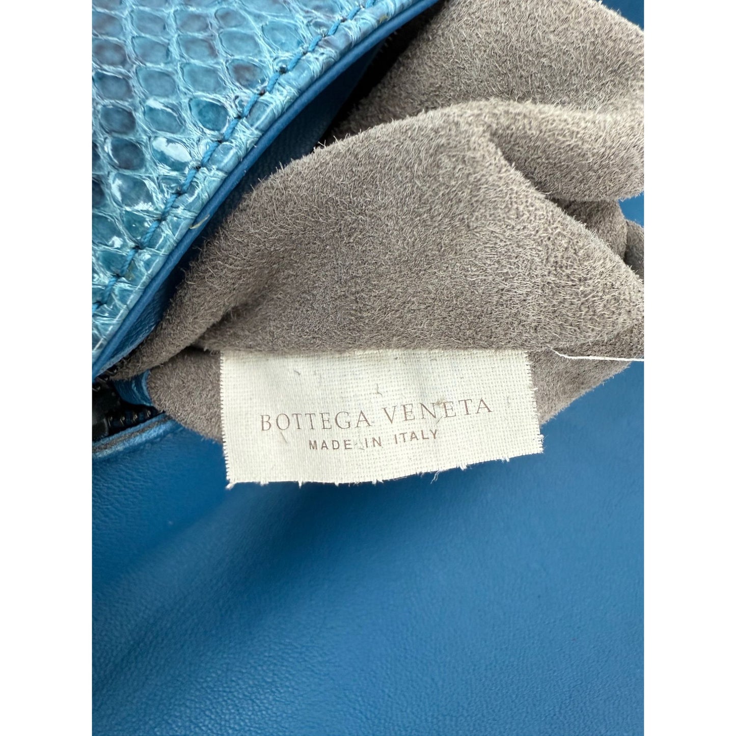 
                  
                    Bottega Veneta Python Embossed Blue Leather Shoulder Bag  EBAY LIVE
                  
                