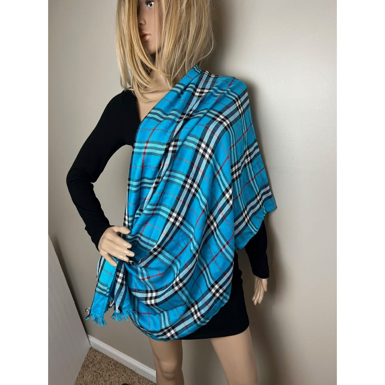
                  
                    Burberry Check Pattern Wool Silk Blue Scarf
                  
                