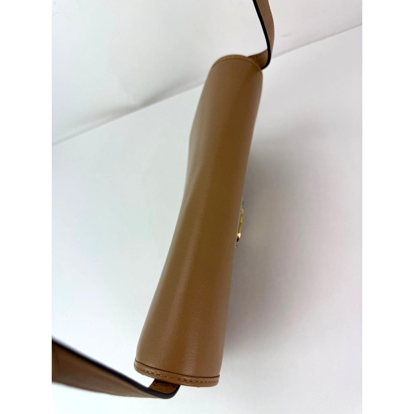 
                  
                    Gucci Lambskin G Linea Matisse Interlocking Beige Clutch Shoulder Bag
                  
                