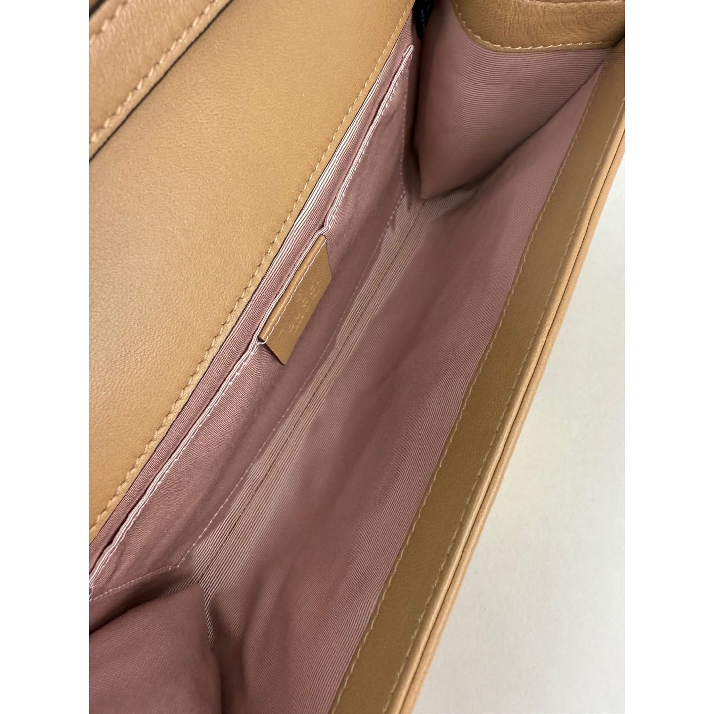 
                  
                    Gucci Lambskin G Linea Matisse Interlocking Beige Clutch Shoulder Bag
                  
                