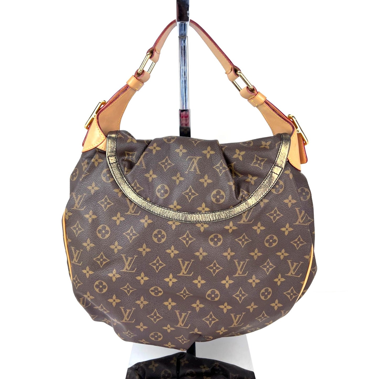 
                  
                    Louis Vuitton Monogram Kalahari GM Shoulder Bag
                  
                