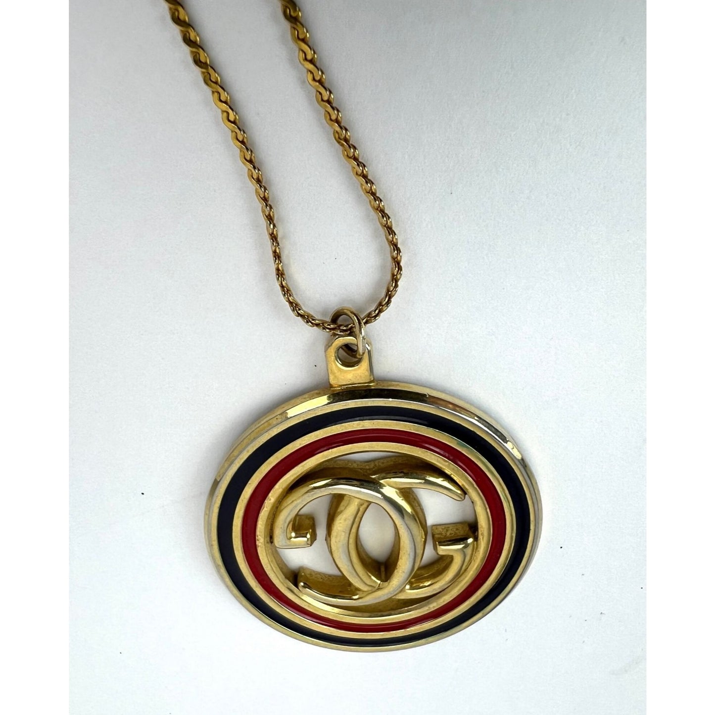 
                  
                    Gucci Interlocking G Pendant Gold Tone Vintage Necklace
                  
                