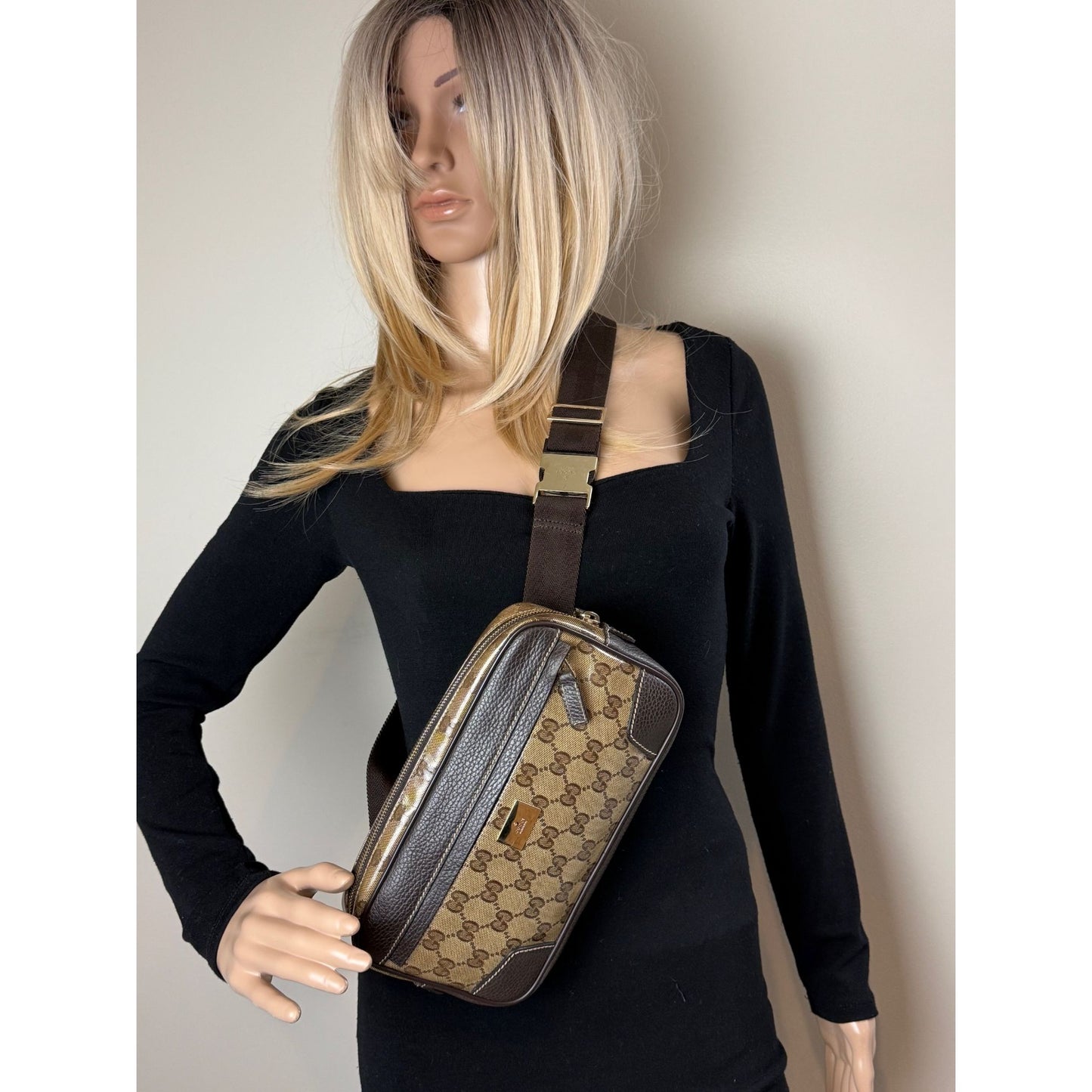 
                  
                    Gucci Crystal Coated GG Canvas Monogram Belt Sling Bag
                  
                