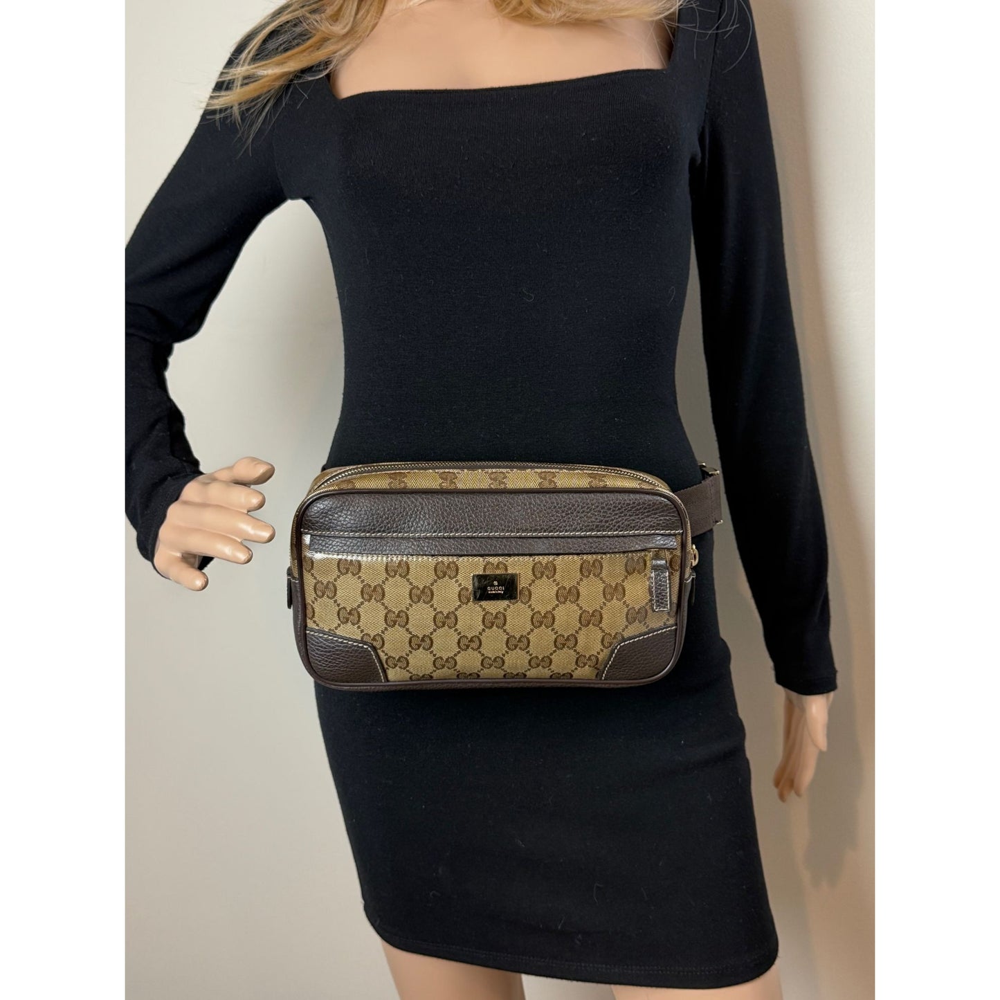 
                  
                    Gucci Crystal Coated GG Canvas Monogram Belt Sling Bag
                  
                