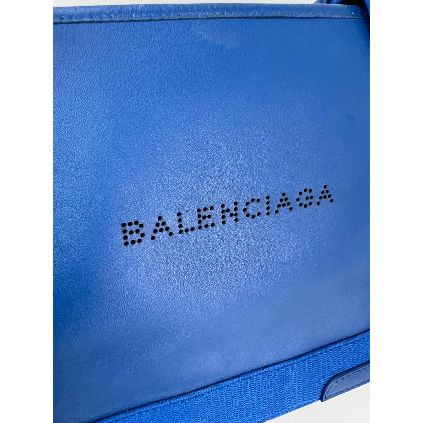 
                  
                    Balenciaga Calfskin S Navy Cabas Blue Tote and Pouch Set
                  
                