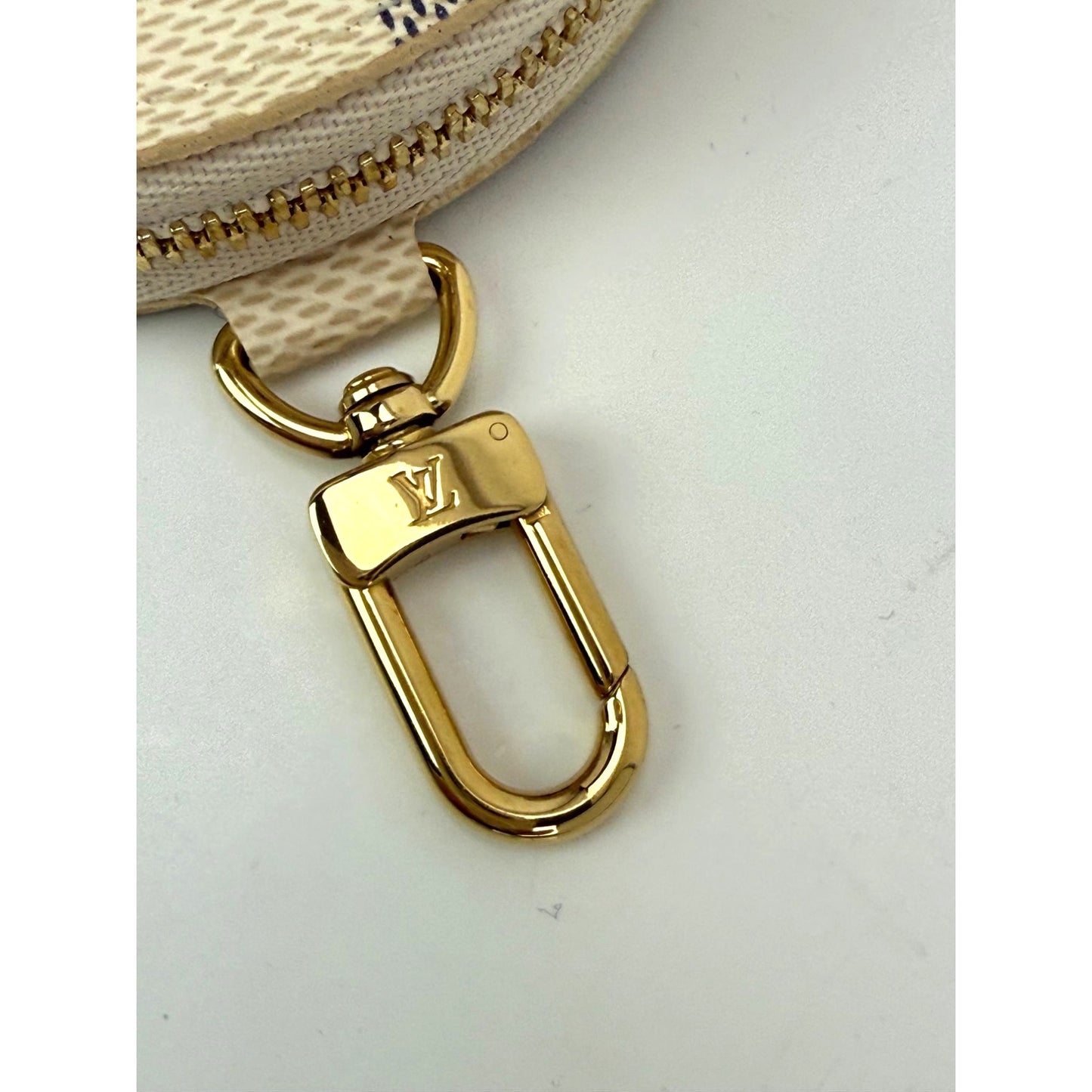 
                  
                    Louis Vuitton 2021 Christmas Animation Damier Azur Coin Case Bag Charm
                  
                