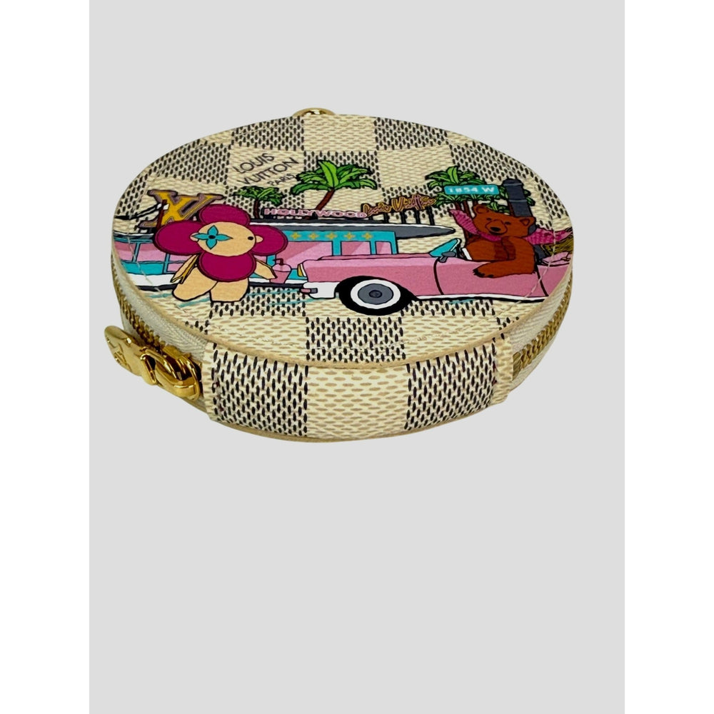 
                  
                    Louis Vuitton 2021 Christmas Animation Damier Azur Coin Case Bag Charm
                  
                