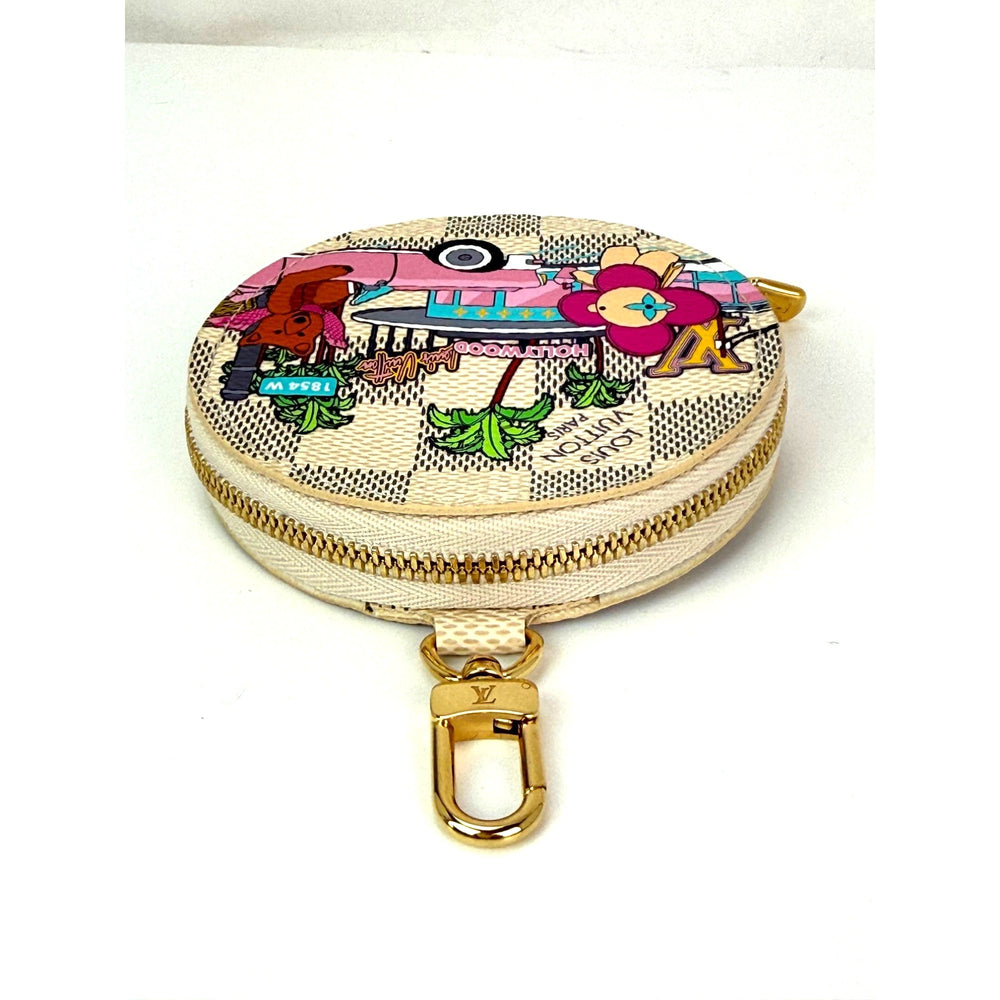 
                  
                    Louis Vuitton 2021 Christmas Animation Damier Azur Coin Case Bag Charm
                  
                
