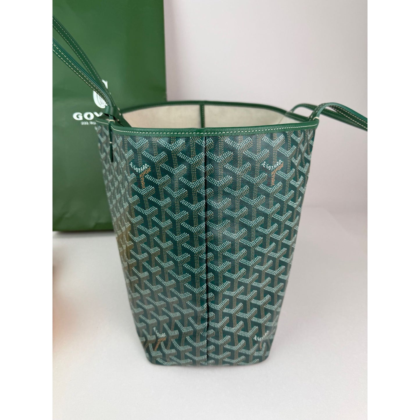 
                  
                    GOYARD Saint Louis PM Goyardine Green Tote with Pouch
                  
                