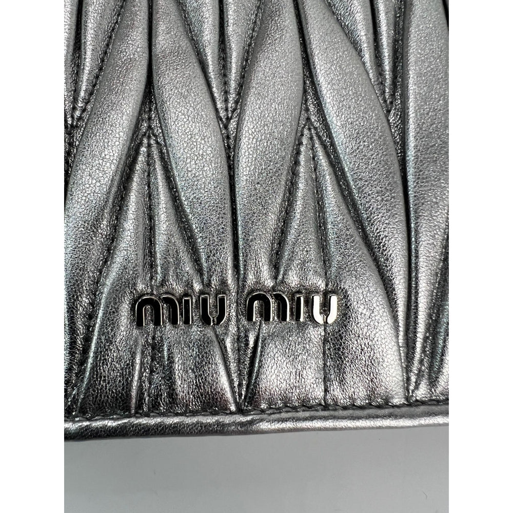 
                  
                    Miu Miu Metallic Silver Nappa Matelasse Crystal Embellished Lady Bag
                  
                