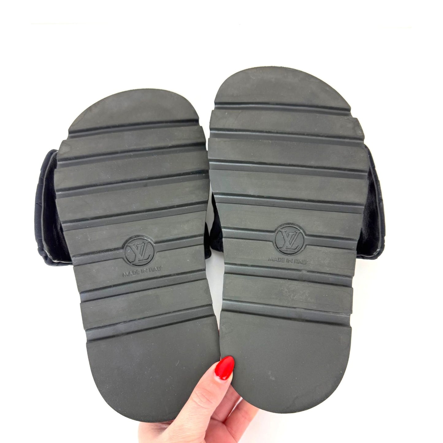 
                  
                    LOUIS VUITTON Pool Pillow Mules Slides Shoe
                  
                