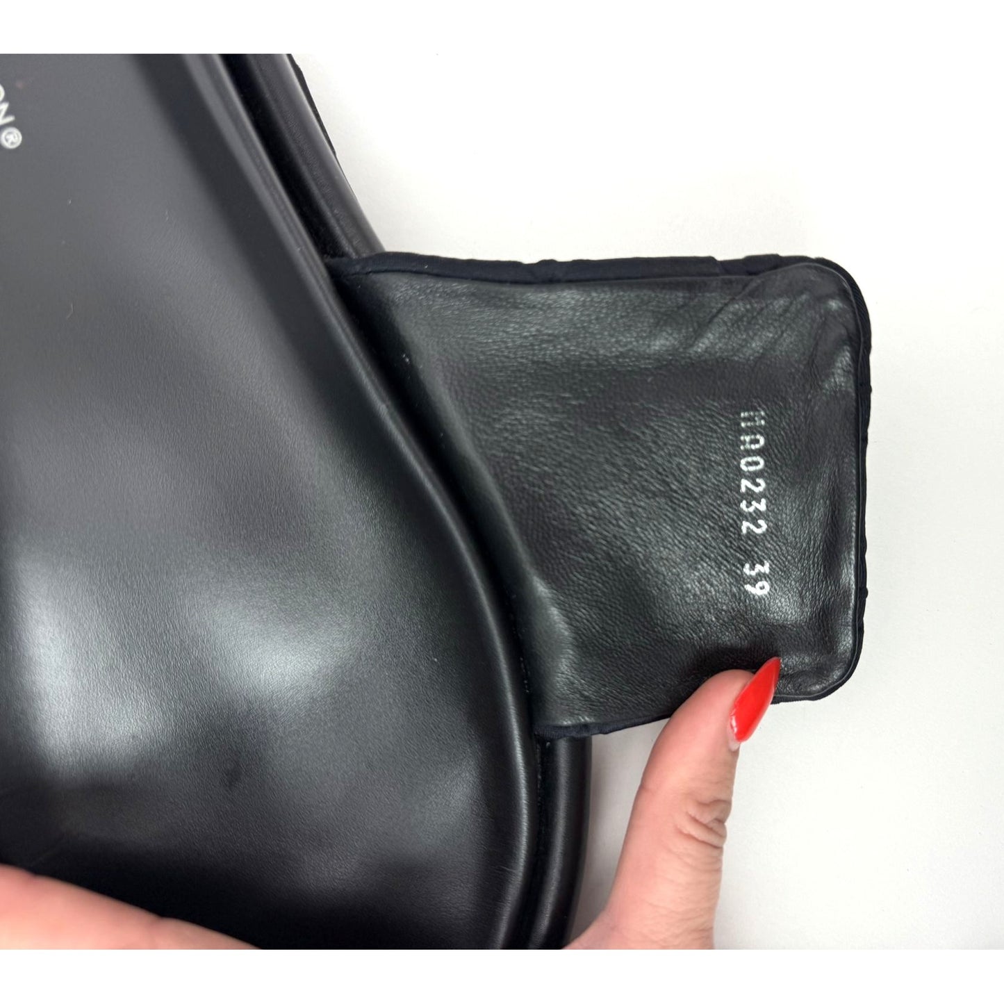 
                  
                    LOUIS VUITTON Pool Pillow Mules Slides Shoe
                  
                