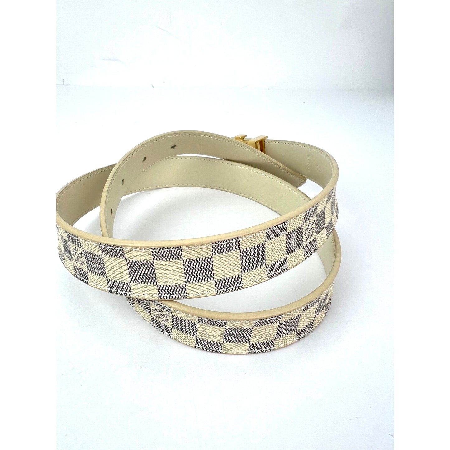 
                  
                    Louis Vuitton LV Initiales 25mm Reversible Damier Azur Belt 80/32
                  
                