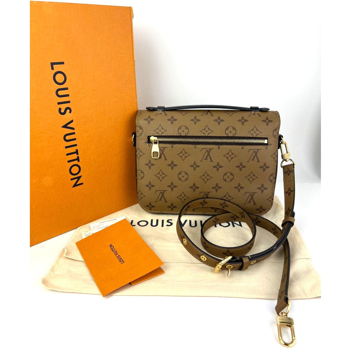 
                  
                    Louis Vuitton Pochette Metis Reverse Monogram Messenger Crossbody Bag
                  
                