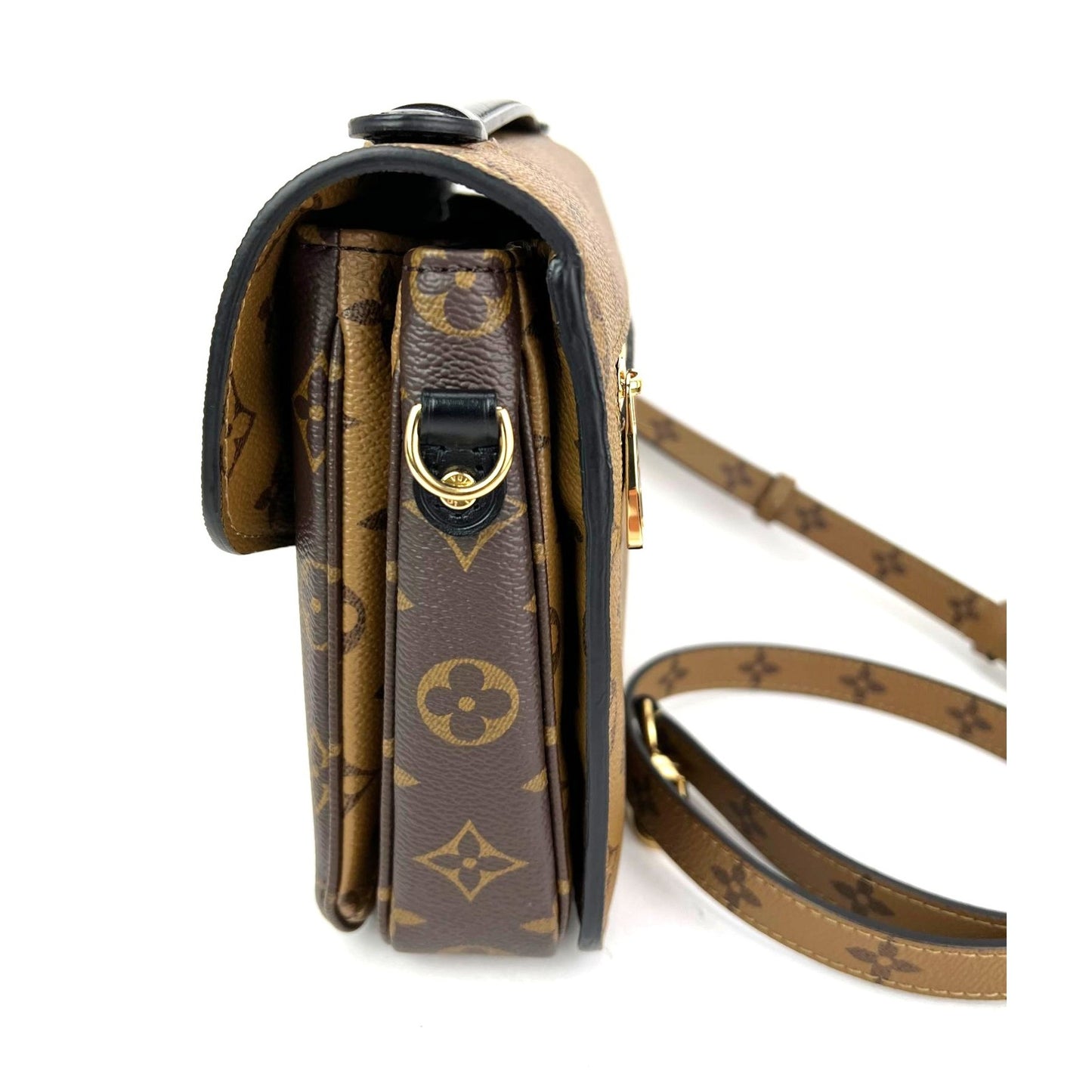 
                  
                    Louis Vuitton Pochette Metis Reverse Monogram Messenger Crossbody Bag
                  
                