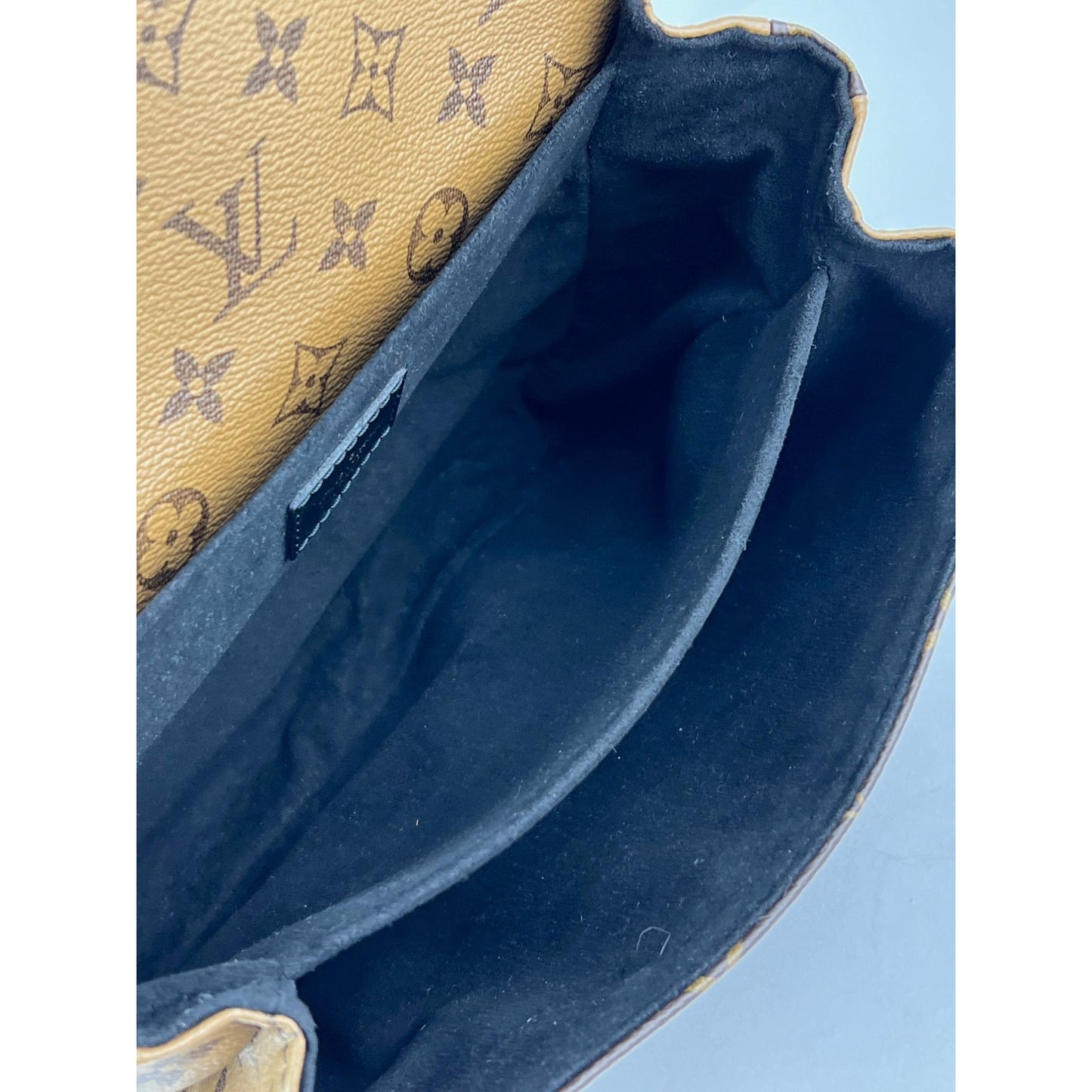 
                  
                    Louis Vuitton Pochette Metis Reverse Monogram Messenger Crossbody Bag
                  
                