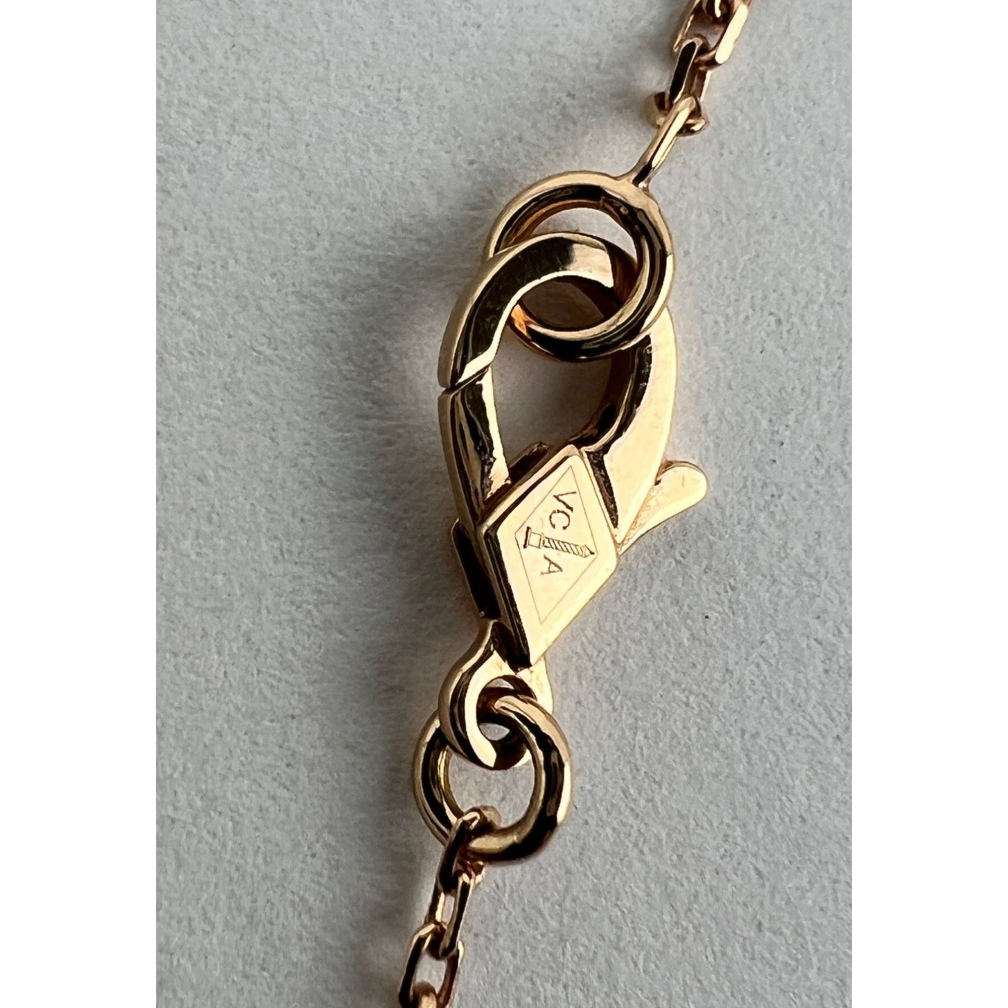 
                  
                    Van Cleef & Arpels Lucky Spring Plum Blosssom Pendant Necklace Rose Gold
                  
                
