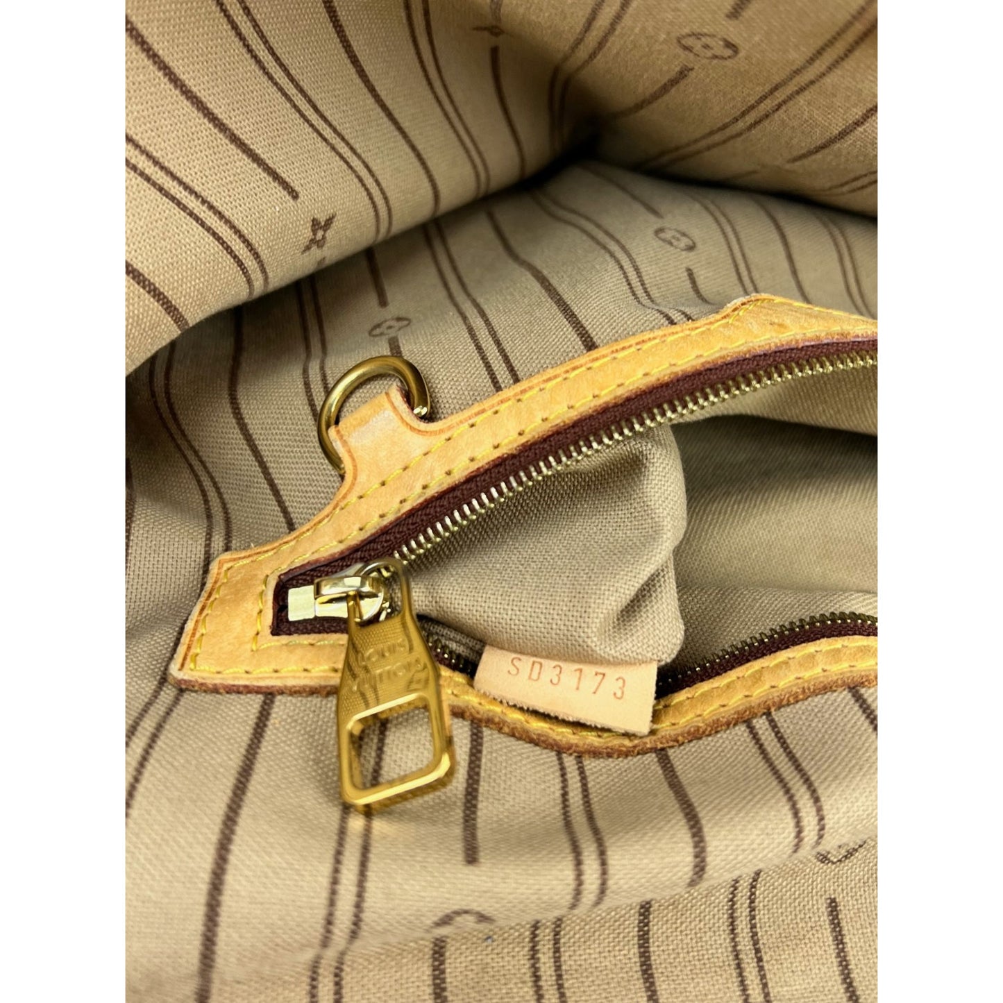 
                  
                    Louis Vuitton Handbag Delightful MM Monogram Shoulder Tote Bag
                  
                