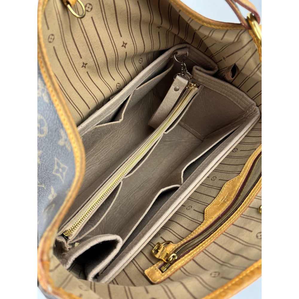 
                  
                    Louis Vuitton Handbag Delightful MM Monogram Shoulder Tote Bag
                  
                