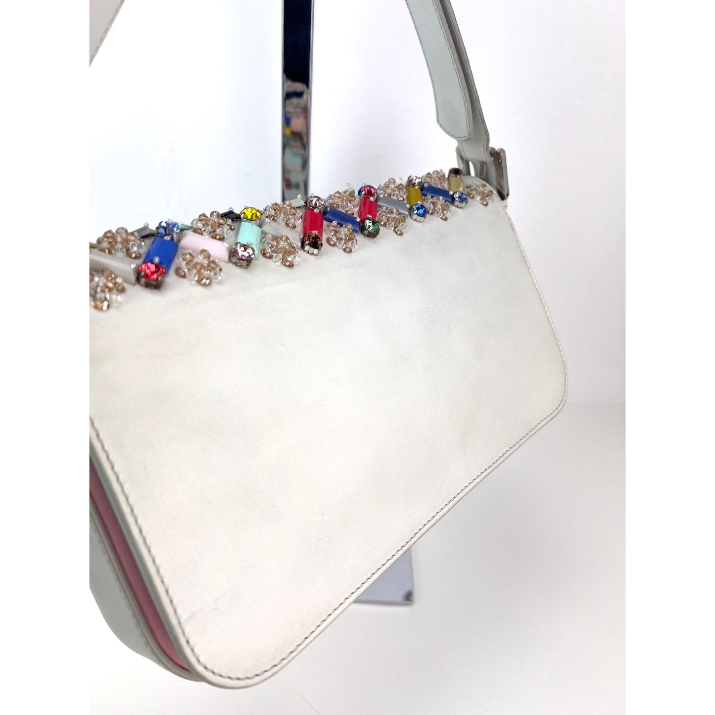 
                  
                    Fendi Vitello Dolce Crystal Baguette Shoulder Bag White Multicolor
                  
                