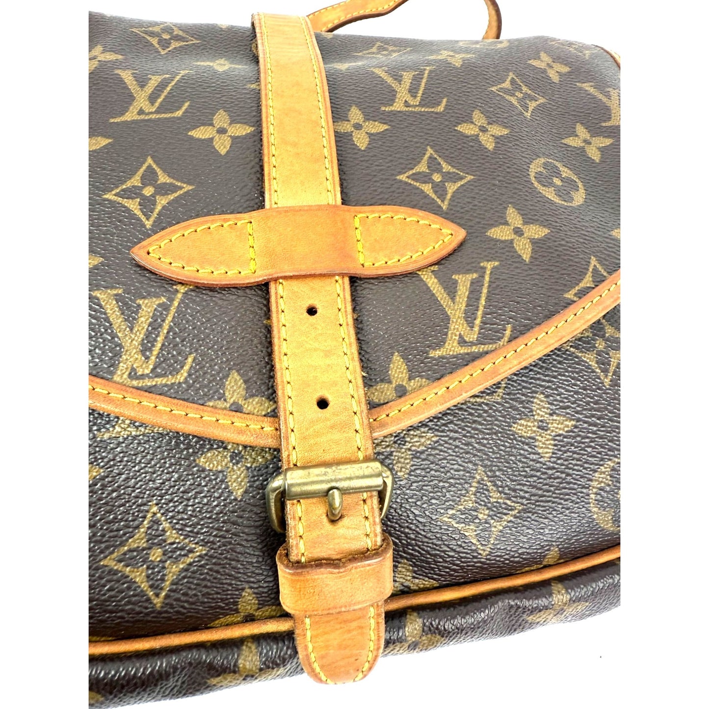 
                  
                    Louis Vuitton Monogram Saumur 30 Vintage Saddle Style Messenger Crossbody Bag
                  
                