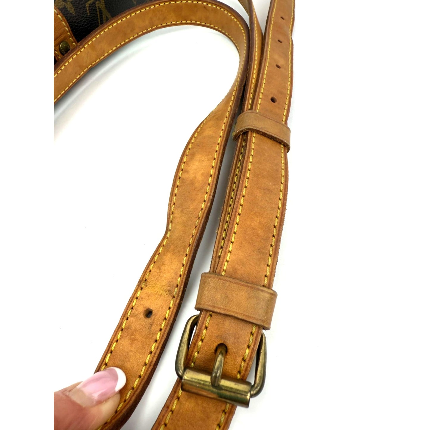 
                  
                    Louis Vuitton Monogram Saumur 30 Vintage Saddle Style Messenger Crossbody Bag
                  
                