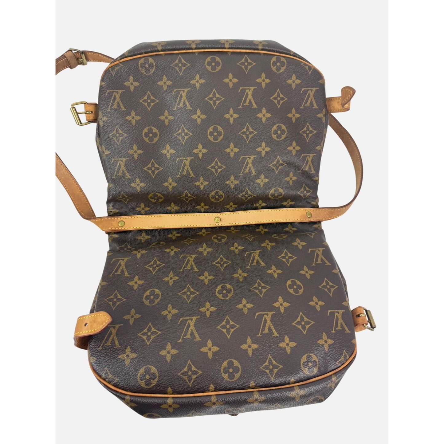 
                  
                    Louis Vuitton Monogram Saumur 30 Vintage Saddle Style Messenger Crossbody Bag
                  
                