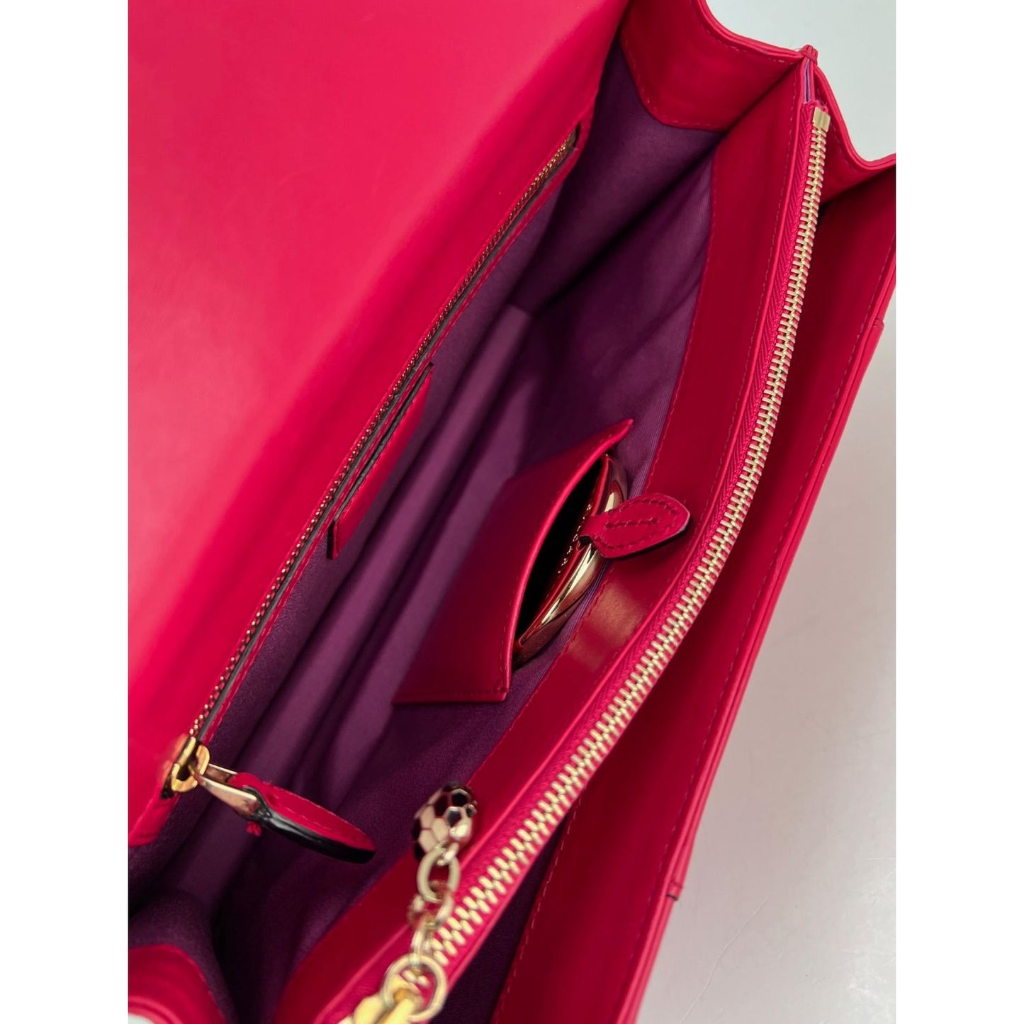 
                  
                    Bvlgari Serpenti Forever Dark Pink Shoulder Bag
                  
                