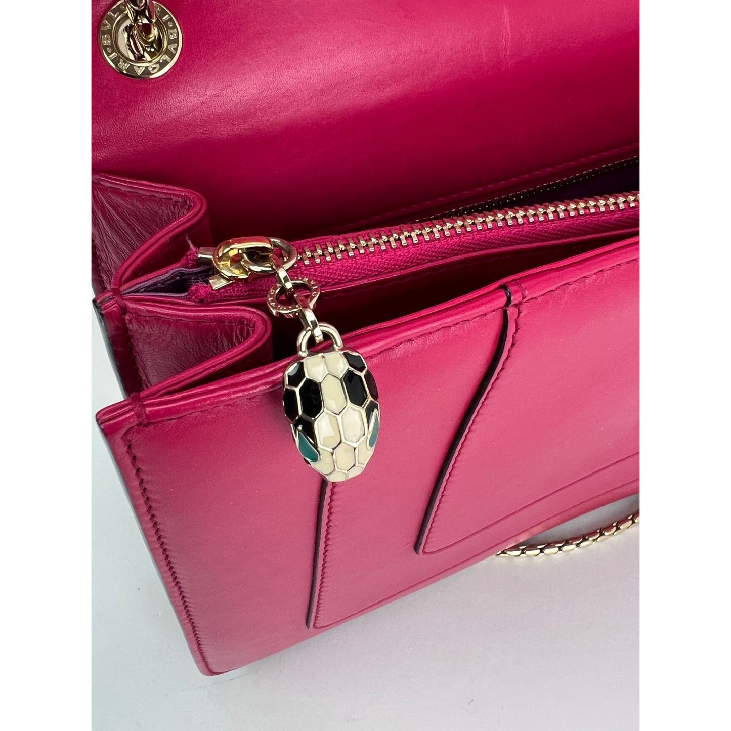 
                  
                    Bvlgari Serpenti Forever Dark Pink Shoulder Bag
                  
                