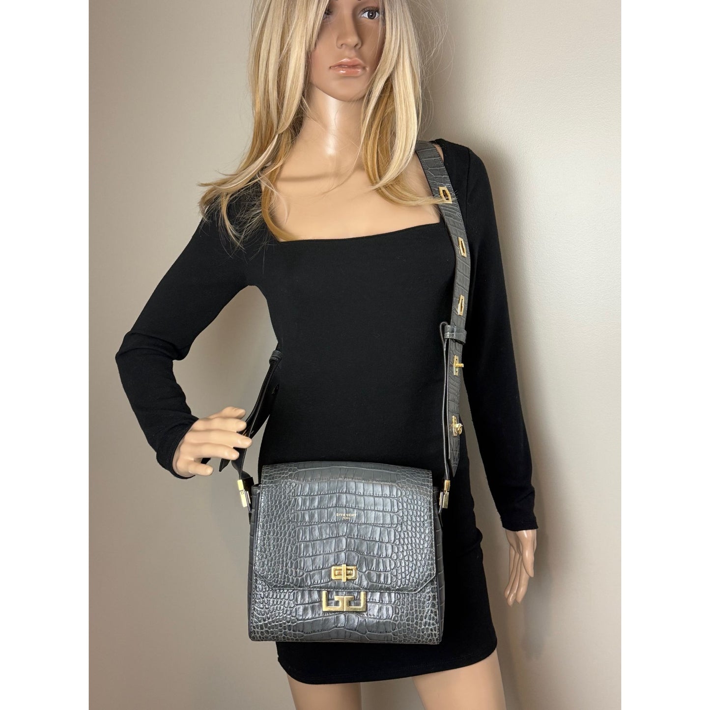 
                  
                    Givenchy Leather Crocodile Embossed Medium Eden Storm Gray Crossbody Shoulder Bag
                  
                