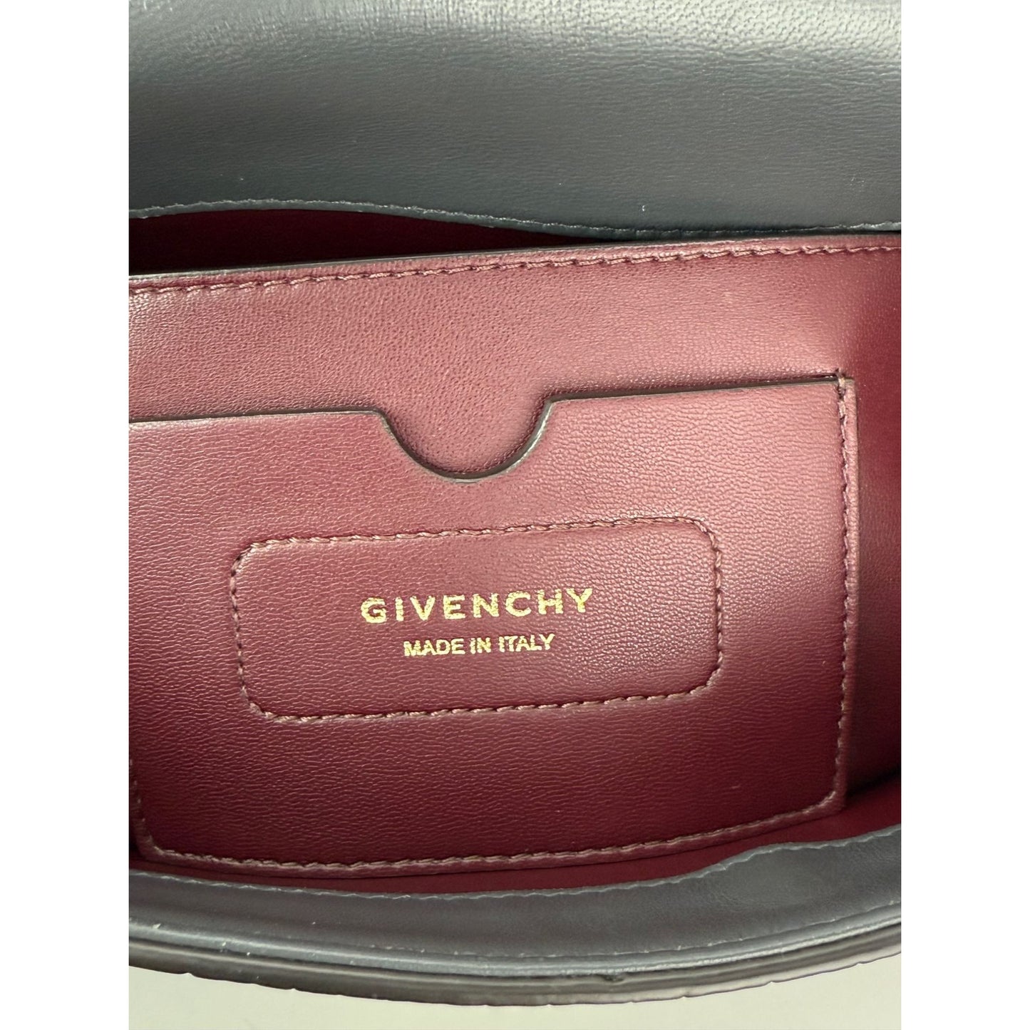 
                  
                    Givenchy Leather Crocodile Embossed Medium Eden Storm Gray Crossbody Shoulder Bag
                  
                