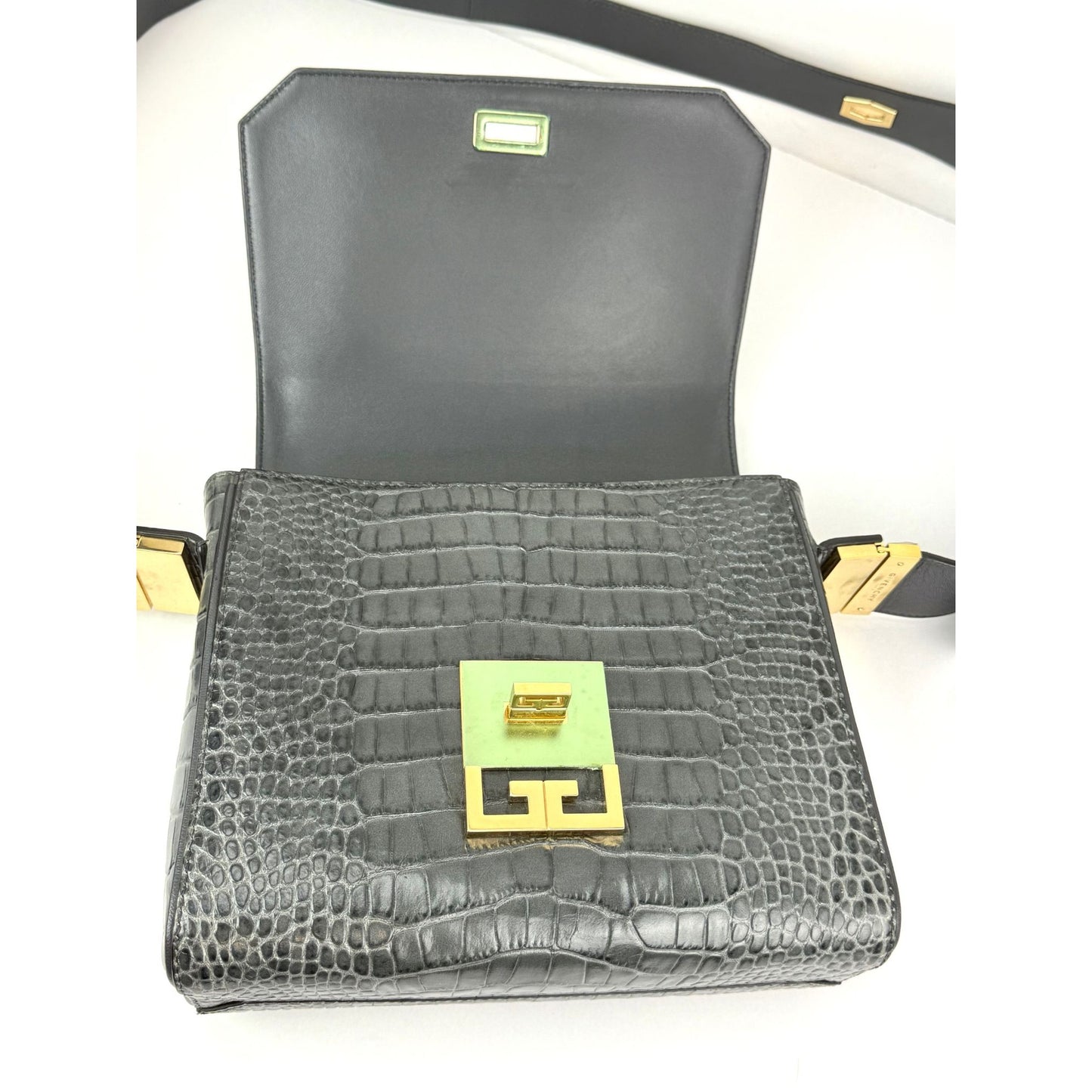 
                  
                    Givenchy Leather Crocodile Embossed Medium Eden Storm Gray Crossbody Shoulder Bag
                  
                