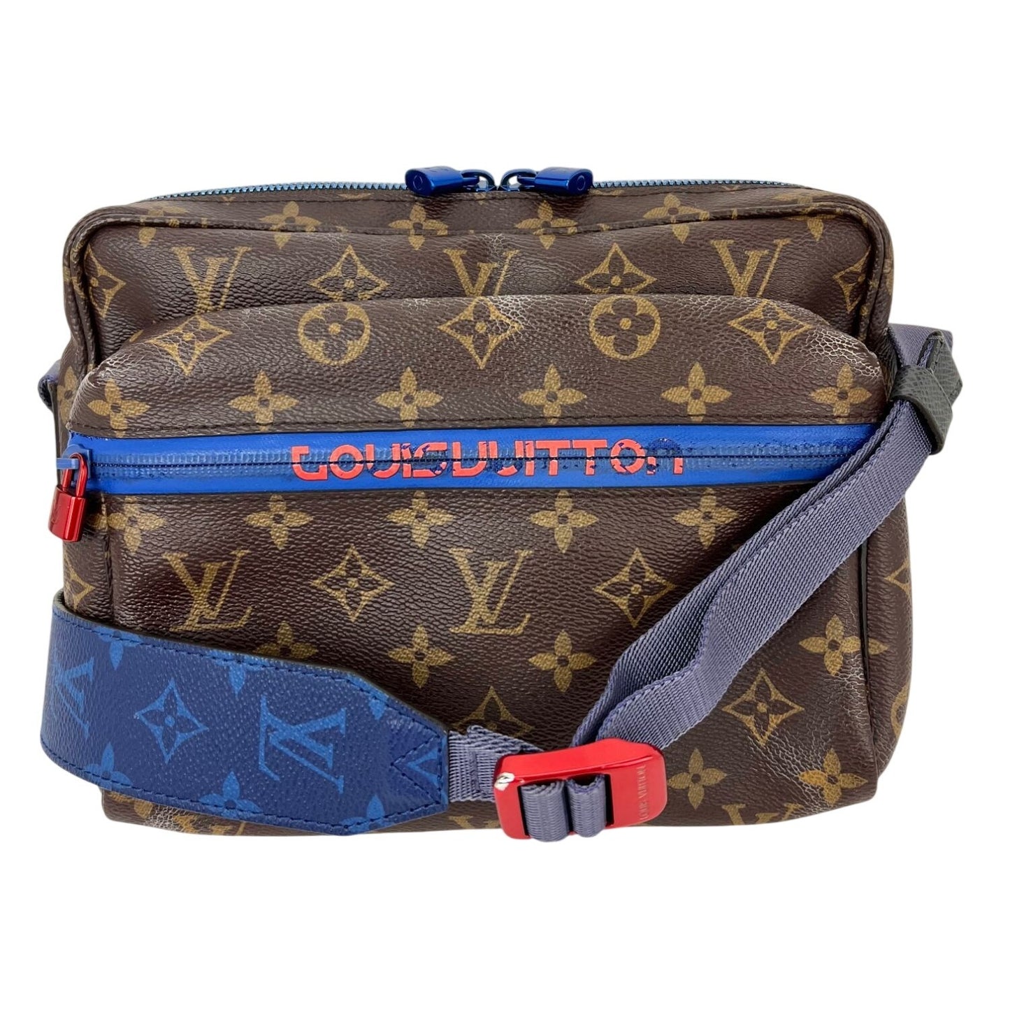 
                  
                    Louis Vuitton Monogram Outdoor Blue Messenger Bag
                  
                