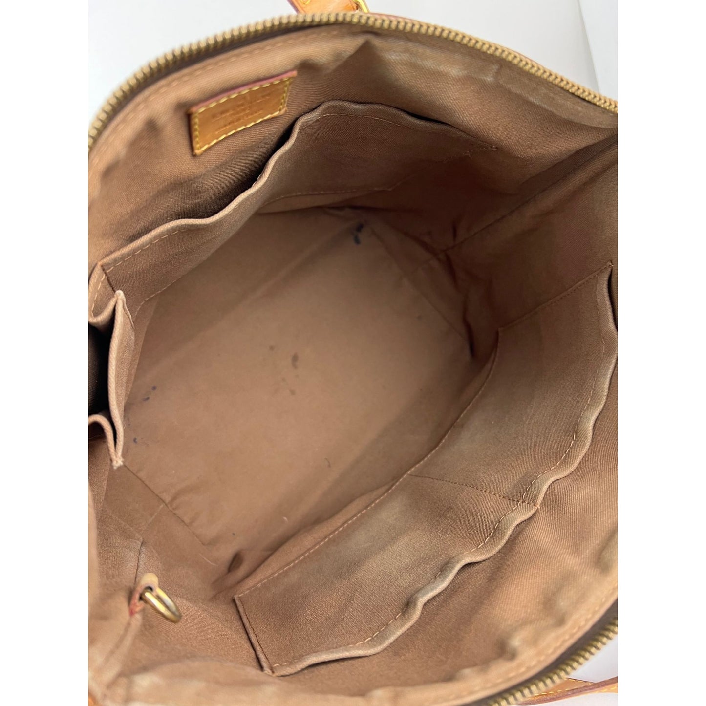
                  
                    Louis Vuitton Palermo PM Monogram Hand Shoulder Bag
                  
                