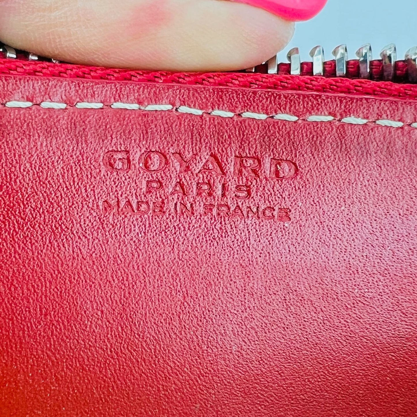 
                  
                    Goyard Matignon GM Wallet Goyardine Red Zip Around Clutch
                  
                