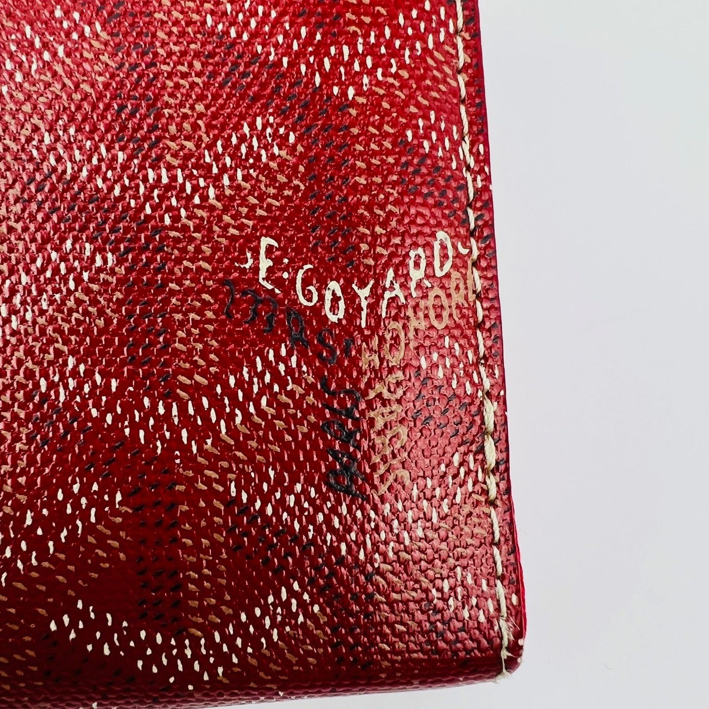 
                  
                    Goyard Matignon GM Wallet Goyardine Red Zip Around Clutch
                  
                