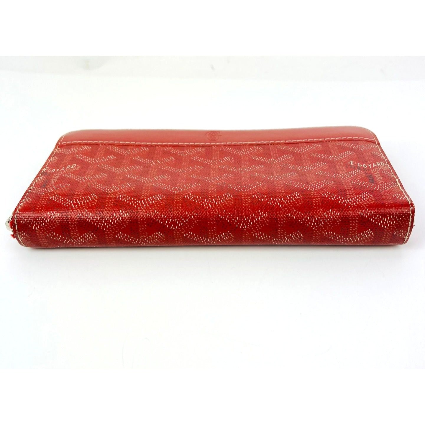 
                  
                    Goyard Matignon GM Wallet Goyardine Red Zip Around Clutch
                  
                