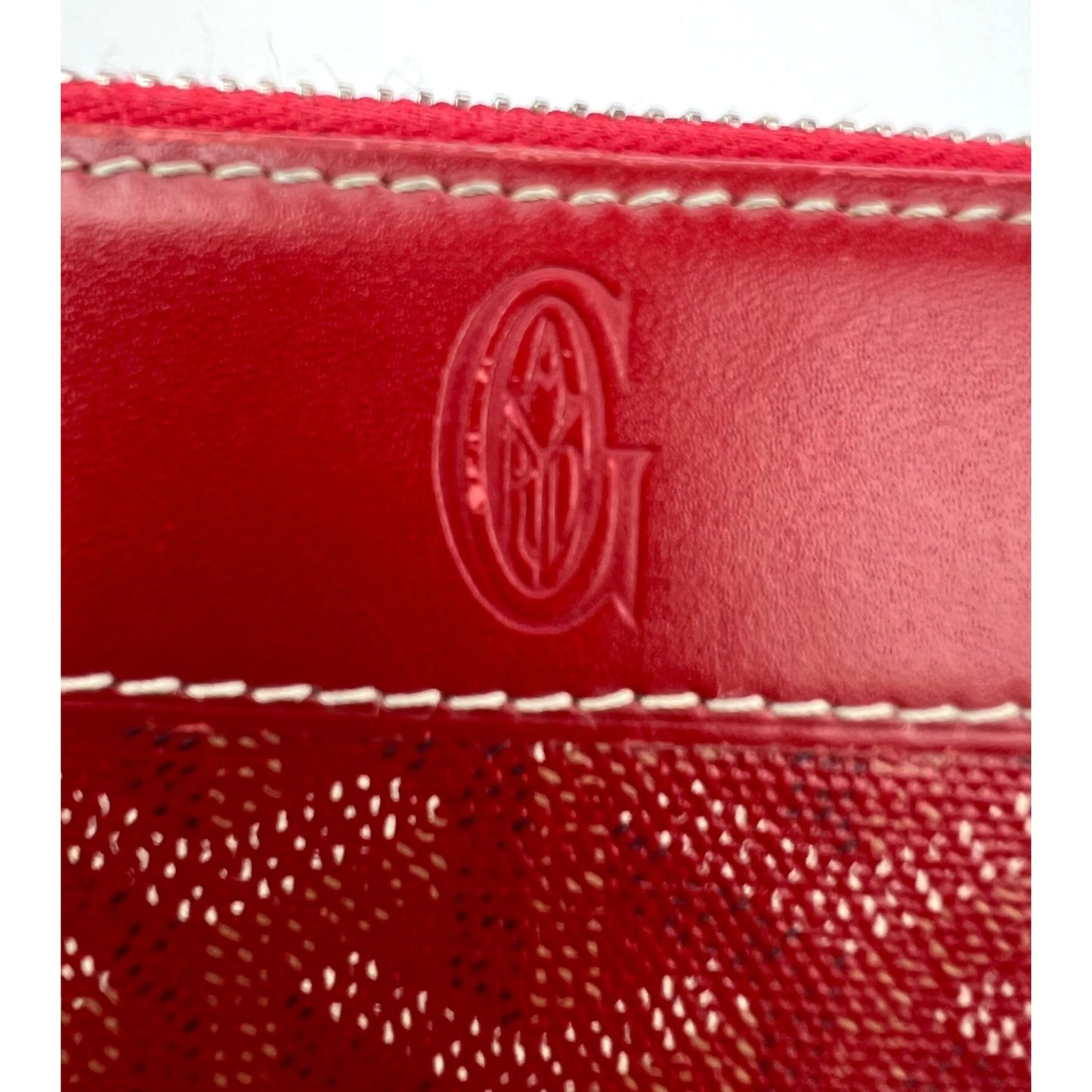 
                  
                    Goyard Matignon GM Wallet Goyardine Red Zip Around Clutch
                  
                