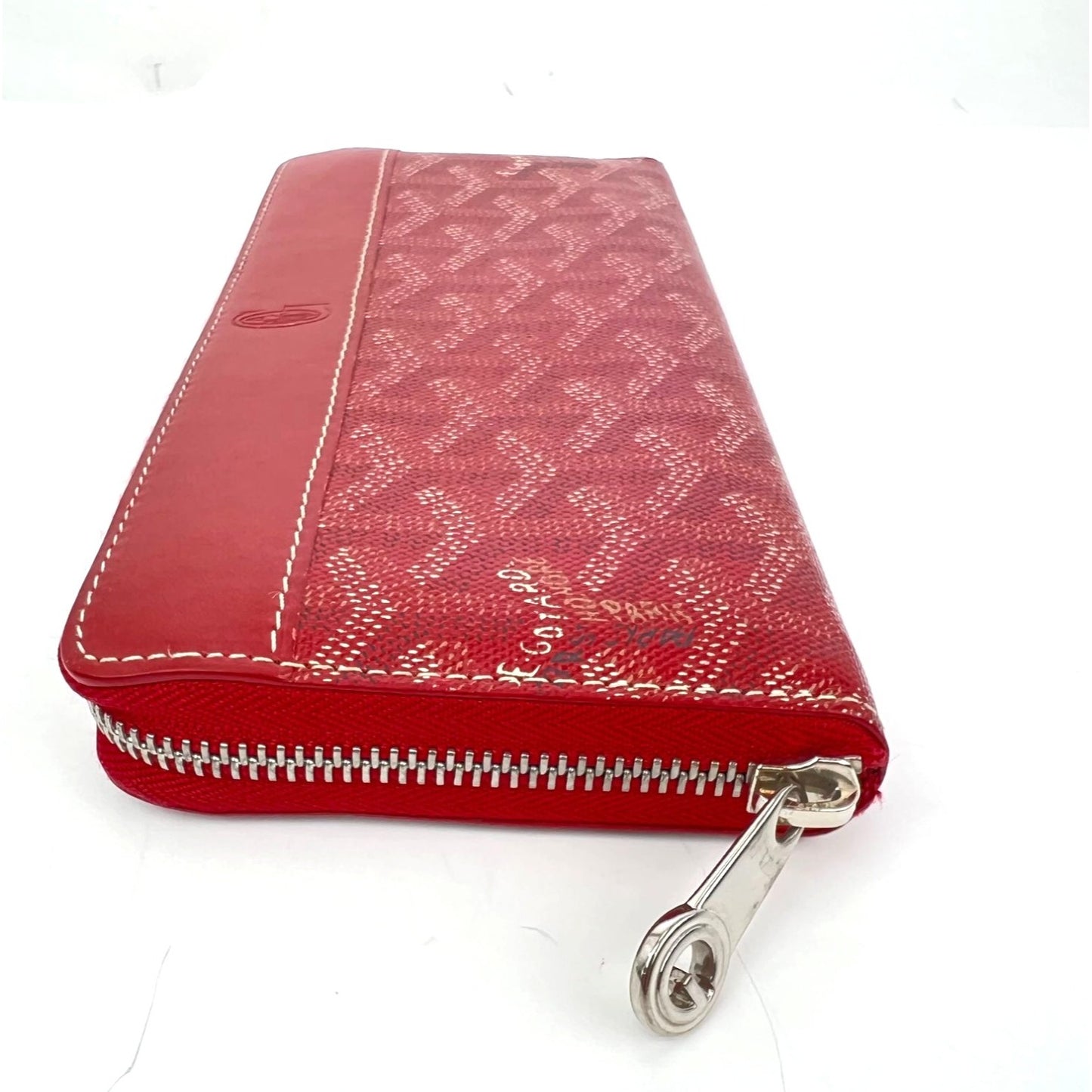 
                  
                    Goyard Matignon GM Wallet Goyardine Red Zip Around Clutch
                  
                