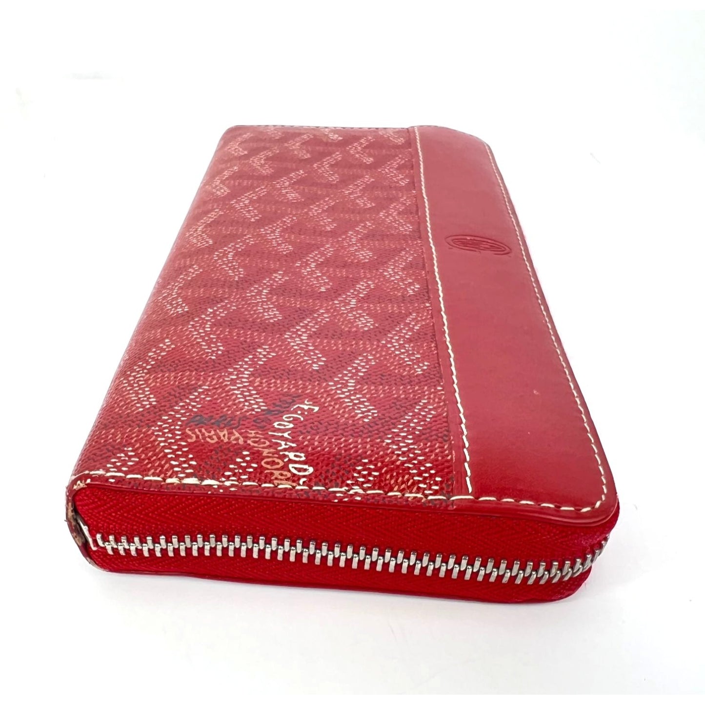 
                  
                    Goyard Matignon GM Wallet Goyardine Red Zip Around Clutch
                  
                