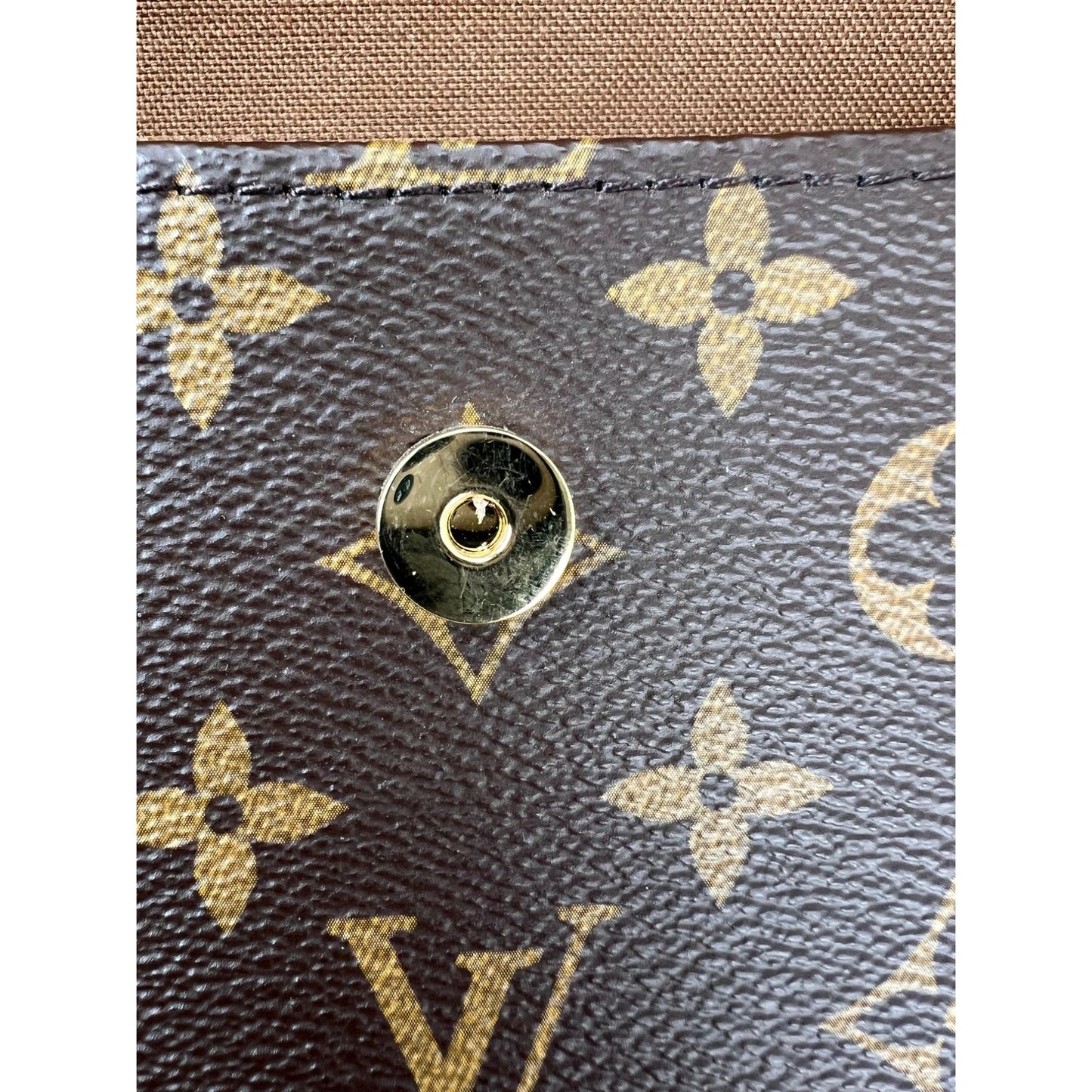 
                  
                    Louis Vuitton Monogram Ivy Wallet on a Chain Shoulder Bag
                  
                