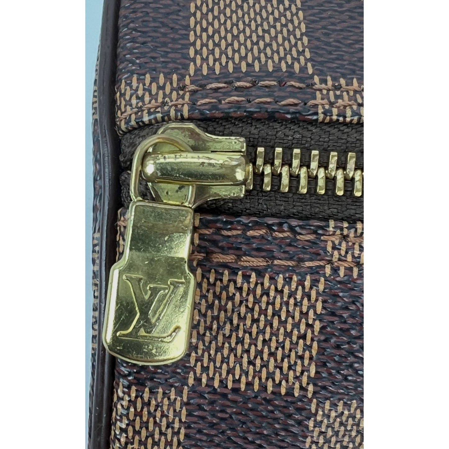 
                  
                    Louis Vuitton Papillon 30 Damier Ebene Shoulder Handbag
                  
                
