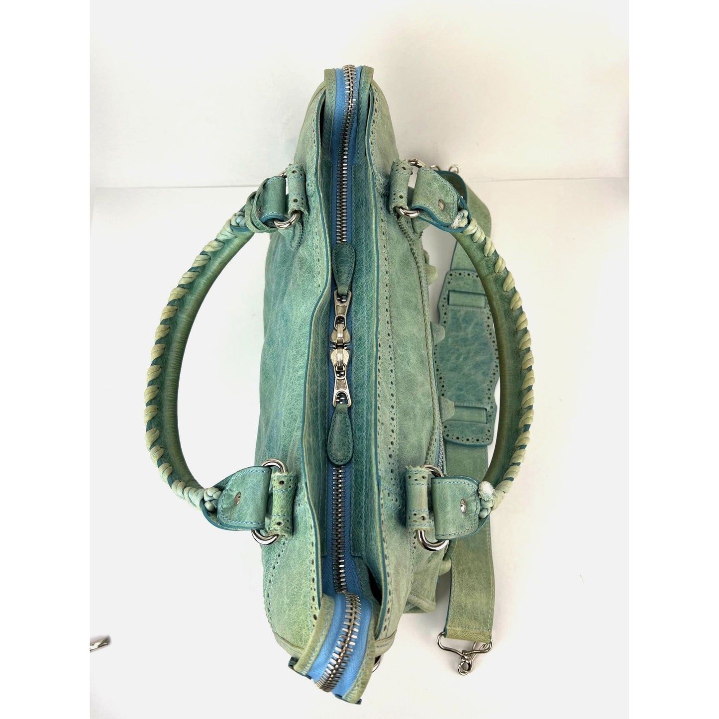 
                  
                    Balenciaga Agneau Giant Brogues Light Green Hardware City Distressed Bag Vintage
                  
                