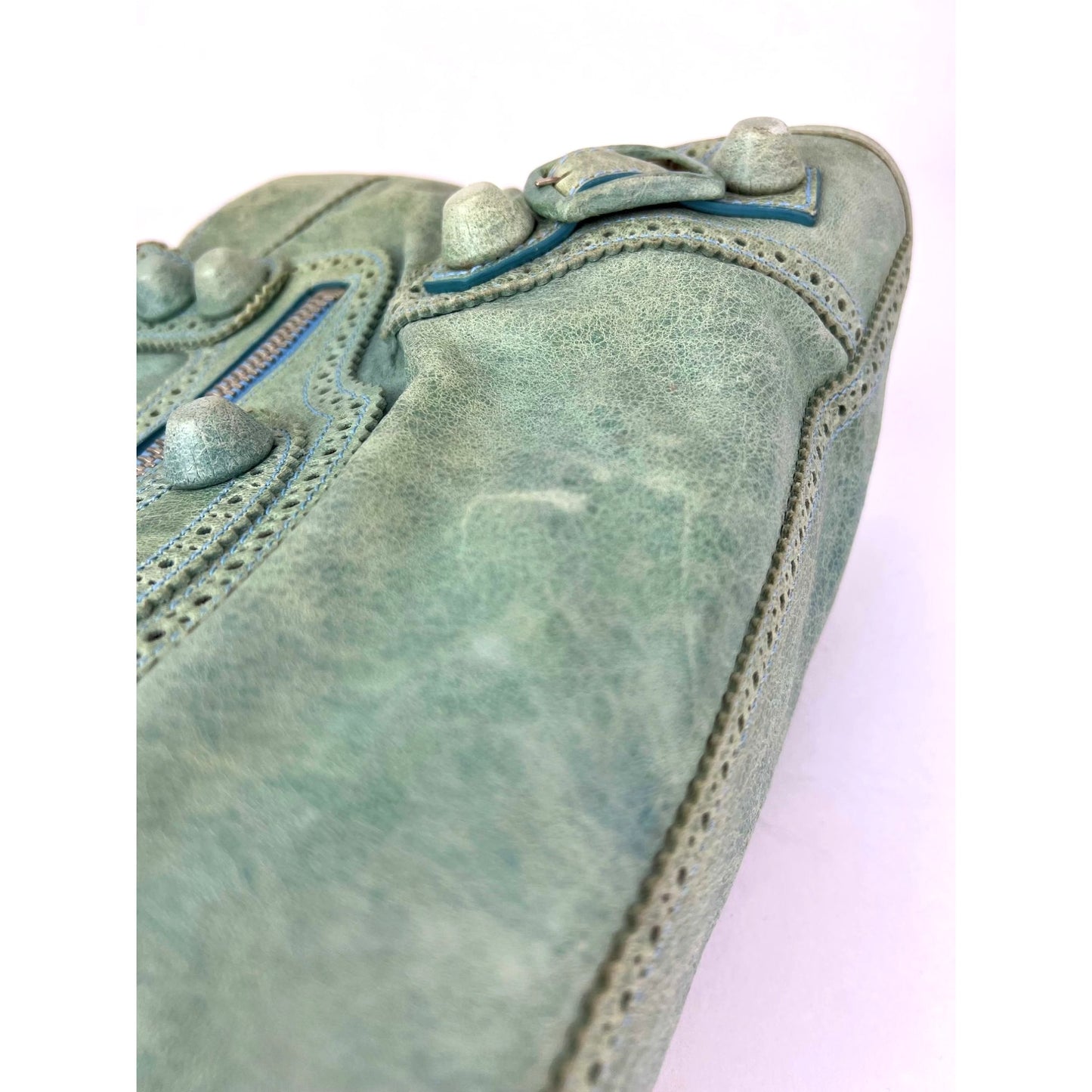 
                  
                    Balenciaga Agneau Giant Brogues Light Green Hardware City Distressed Bag Vintage
                  
                
